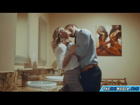 ❤️ Quan una rossa tetona et sedueix en un lavabo públic ❤❌ Porno a nosaltres ca.xxxtophd.ru ﹏